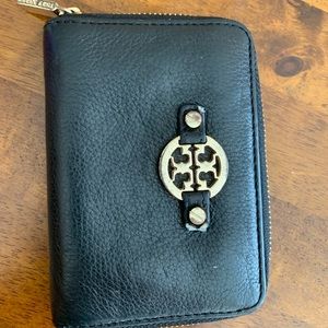 Tory Burch zip coin case